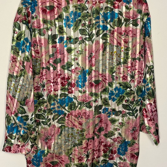 Victoria’s Secret Gold Label Relaxed Fit Semi Sheer Floral Pajama Top Small - Picture 9 of 10